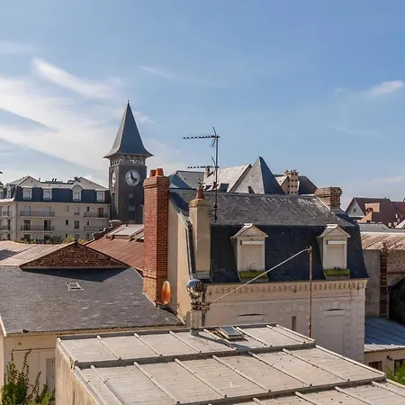 Large For 4 People Near Port * Deauville